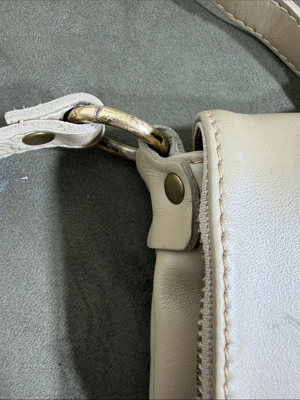 Authentic Florentine Vera Pelle Italian Leather Saddle Crossbody – Cream